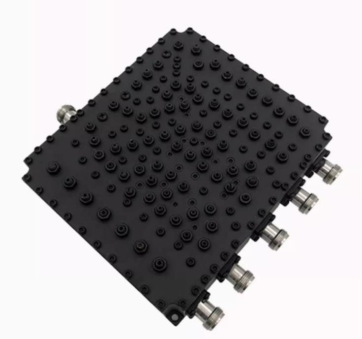  丰满双频三频四频五频腔体合路器4G+5G